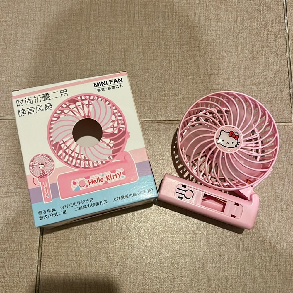 Mini hello kitty foldable fan
